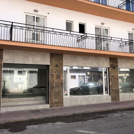 Hostal Rosalia San Antonio  Eksteriør billede