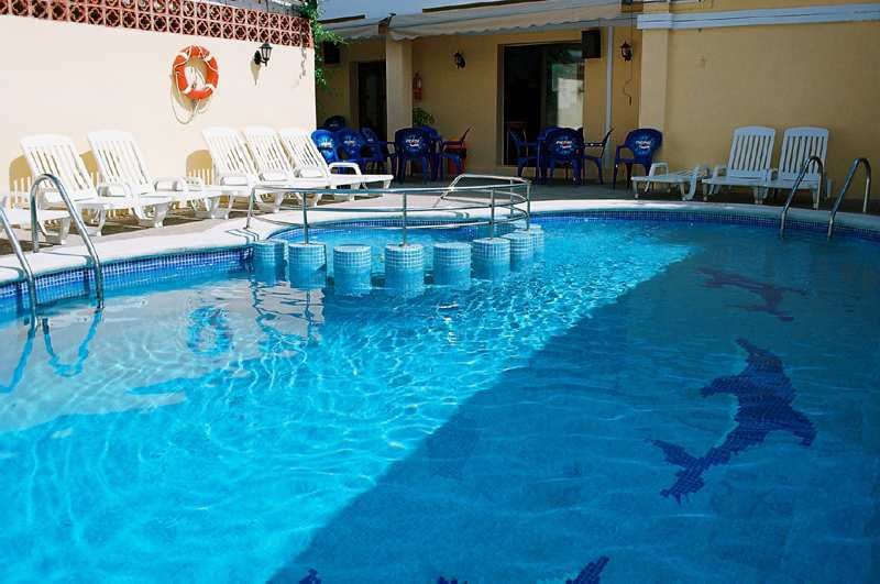 Hostal Rosalia San Antonio  Eksteriør billede